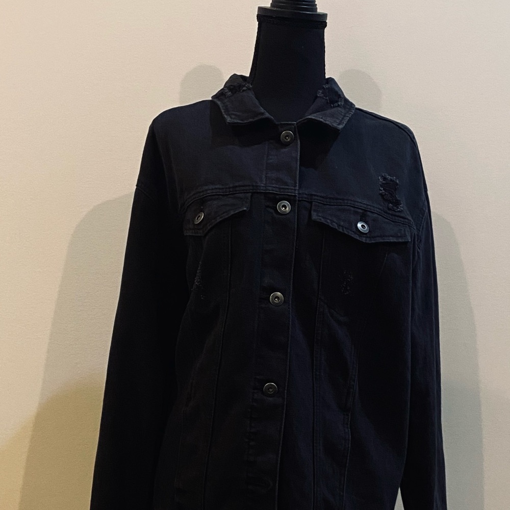 Women’s Black Jean Jacket. Gently Worn. Size L. OFFERS WELCOME‼️‼️ - Picture 3 of 4